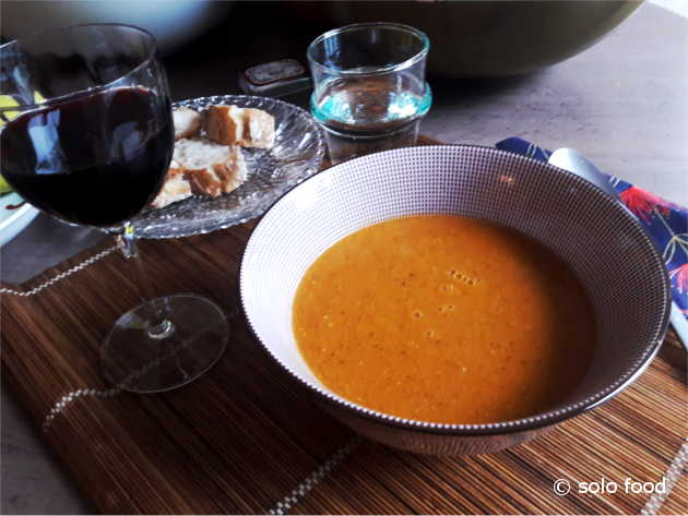 Red Lentils Soup (Velouté) with cumin and tomato - solo food