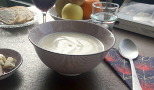 velouté de chou-fleur au roquefort et aux poires