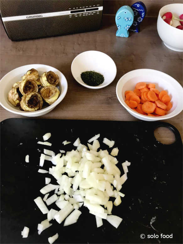 artichokes à la polita - ingredients - solo food