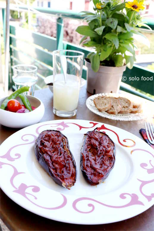 Eggplants Imam Bayildi - solo food