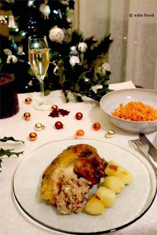 Christmas poultry with truffle and a filling with bacon, star anise and orange