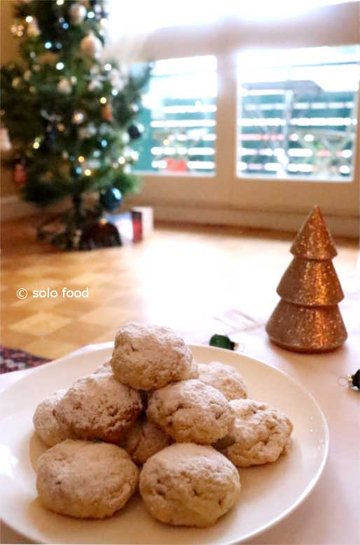 Sablés grecs de Noël et de Nouvel An - kourabiedes