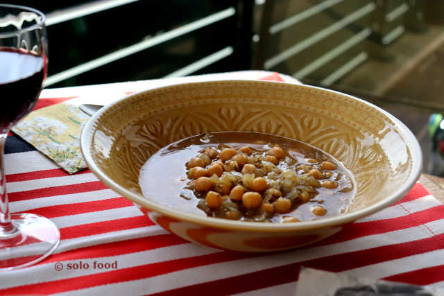 Chickpeas in soup