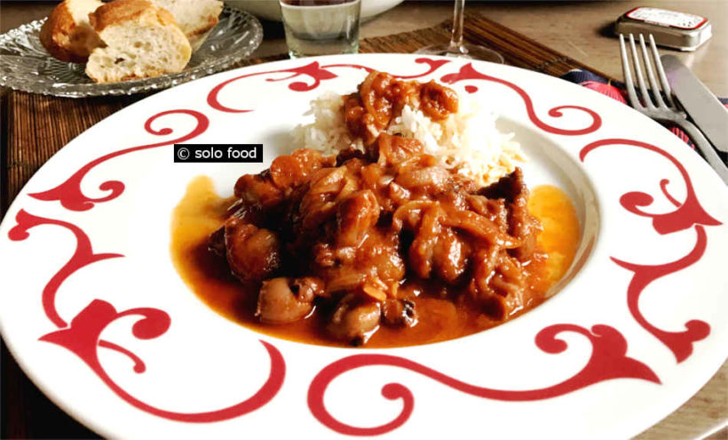 baby cuttlefish with onions and wine