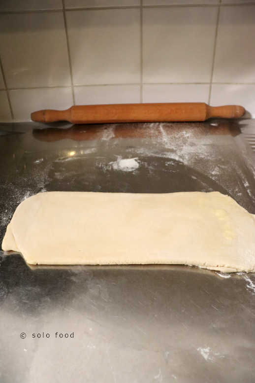 turn #3 - turn the dough over to the right 90°