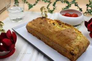 cake aux tomates séchées et féta